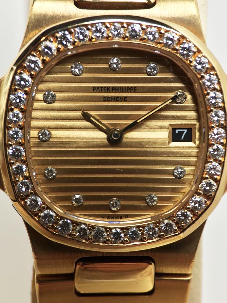 Patek Philippe Nautilus Ladies Ref. 4700 Year 1985