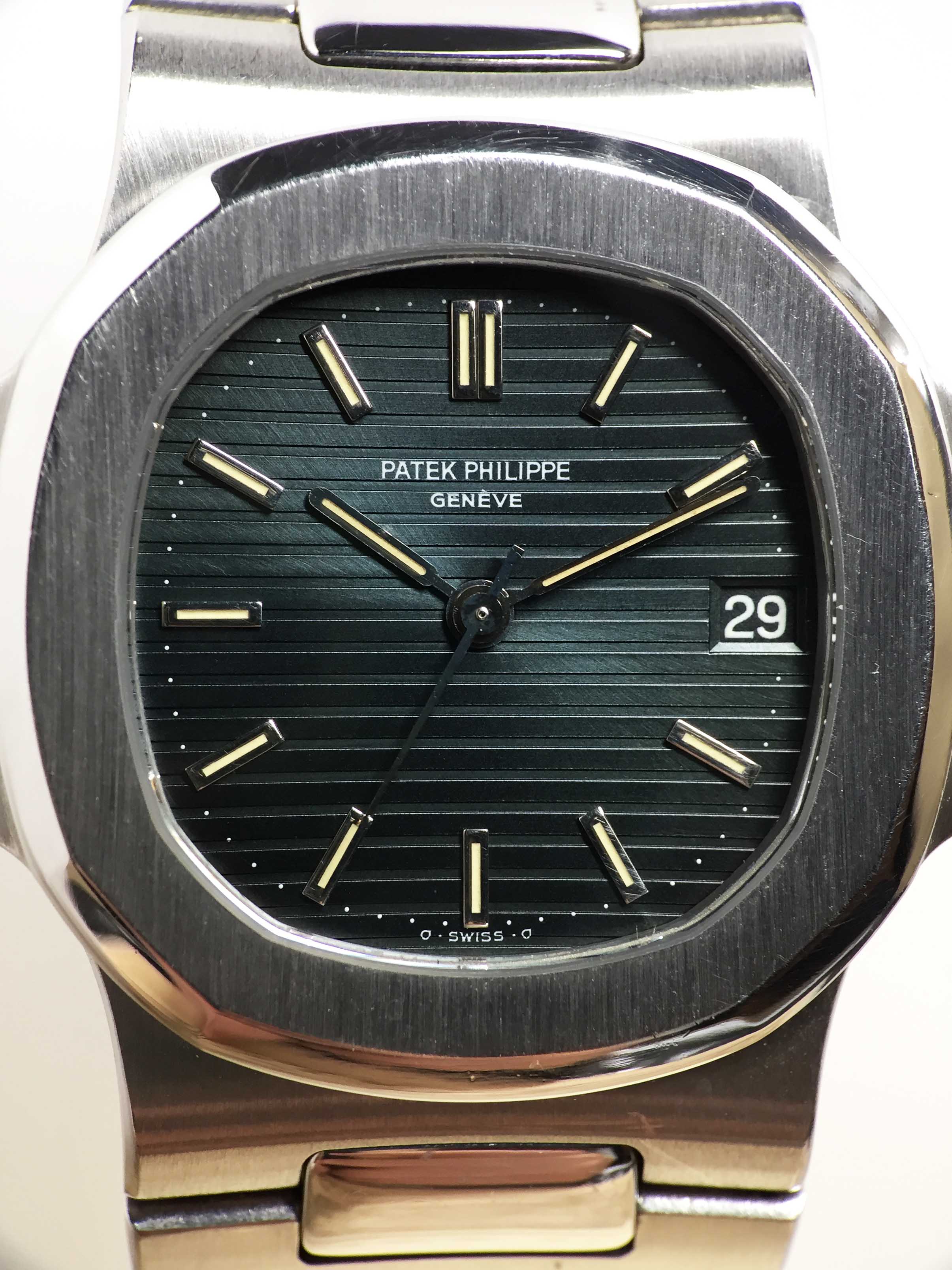 1983 Patek Philippe Nautilus Ref. 3800 (Full Set)