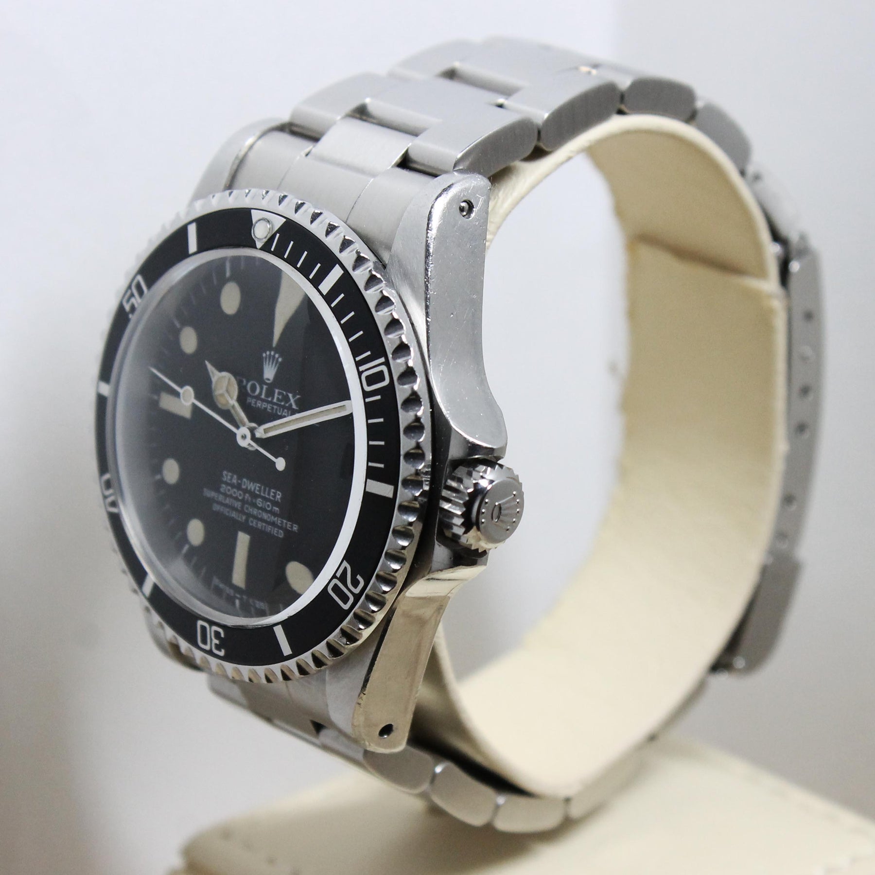 Rolex Sea Dweller Great White MK1 Ref. 1665 Year 1980 (with Box and Papers)