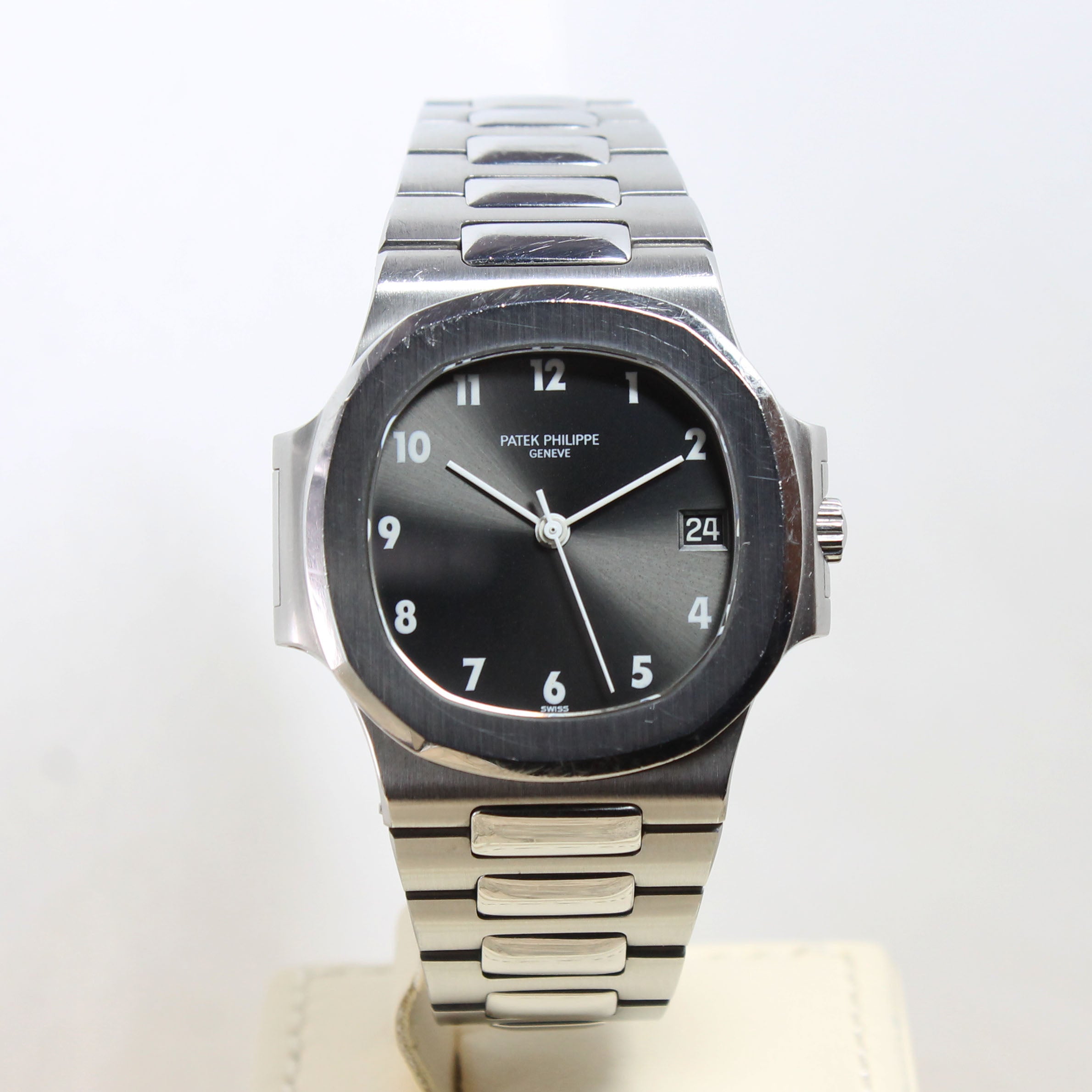 Patek Philippe Nautilus Ref. 3800 Year 1984 (with Extract from Archives)