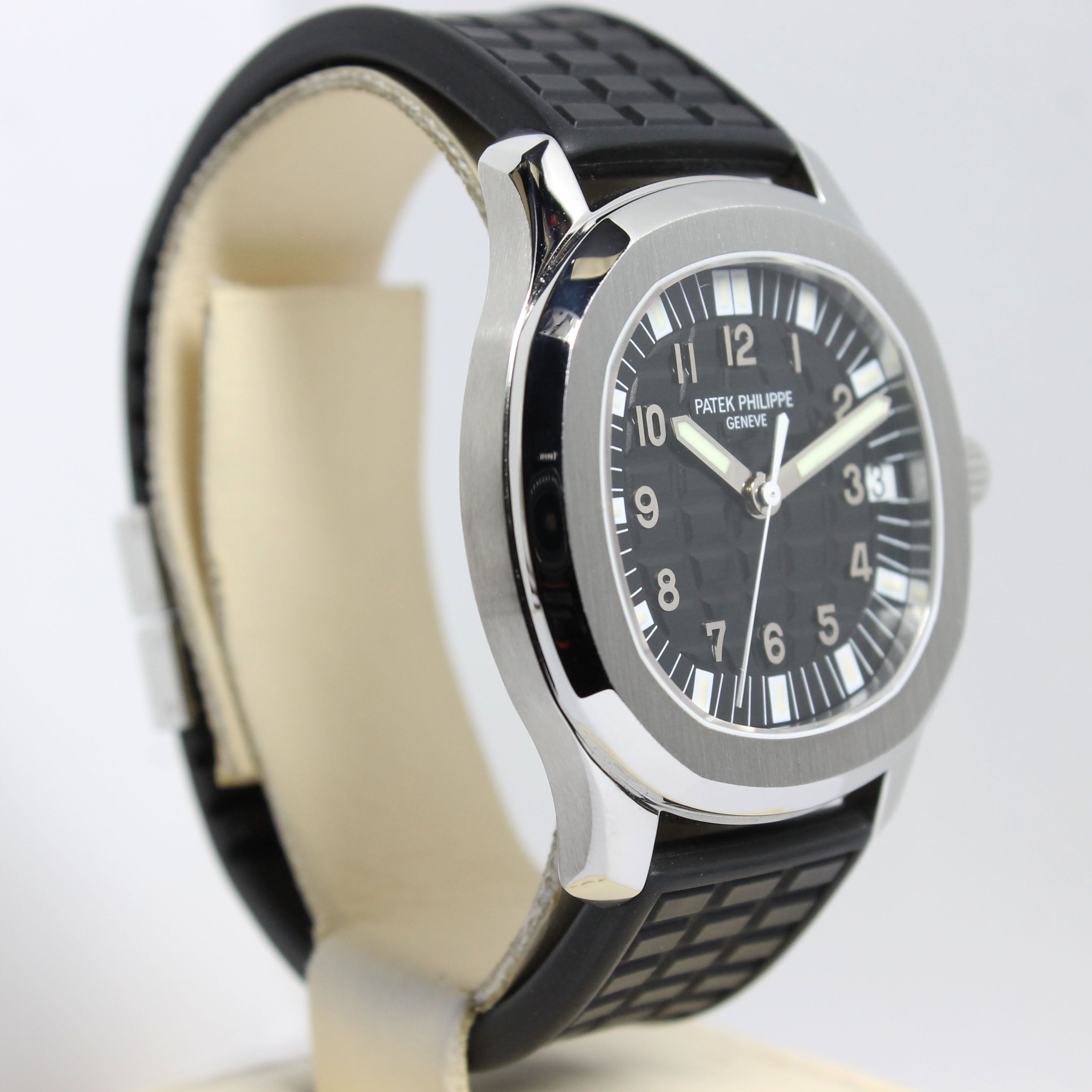 Patek Philippe Aquanaut Jumbo Ref. 5065 Year 2004 (Full Set)