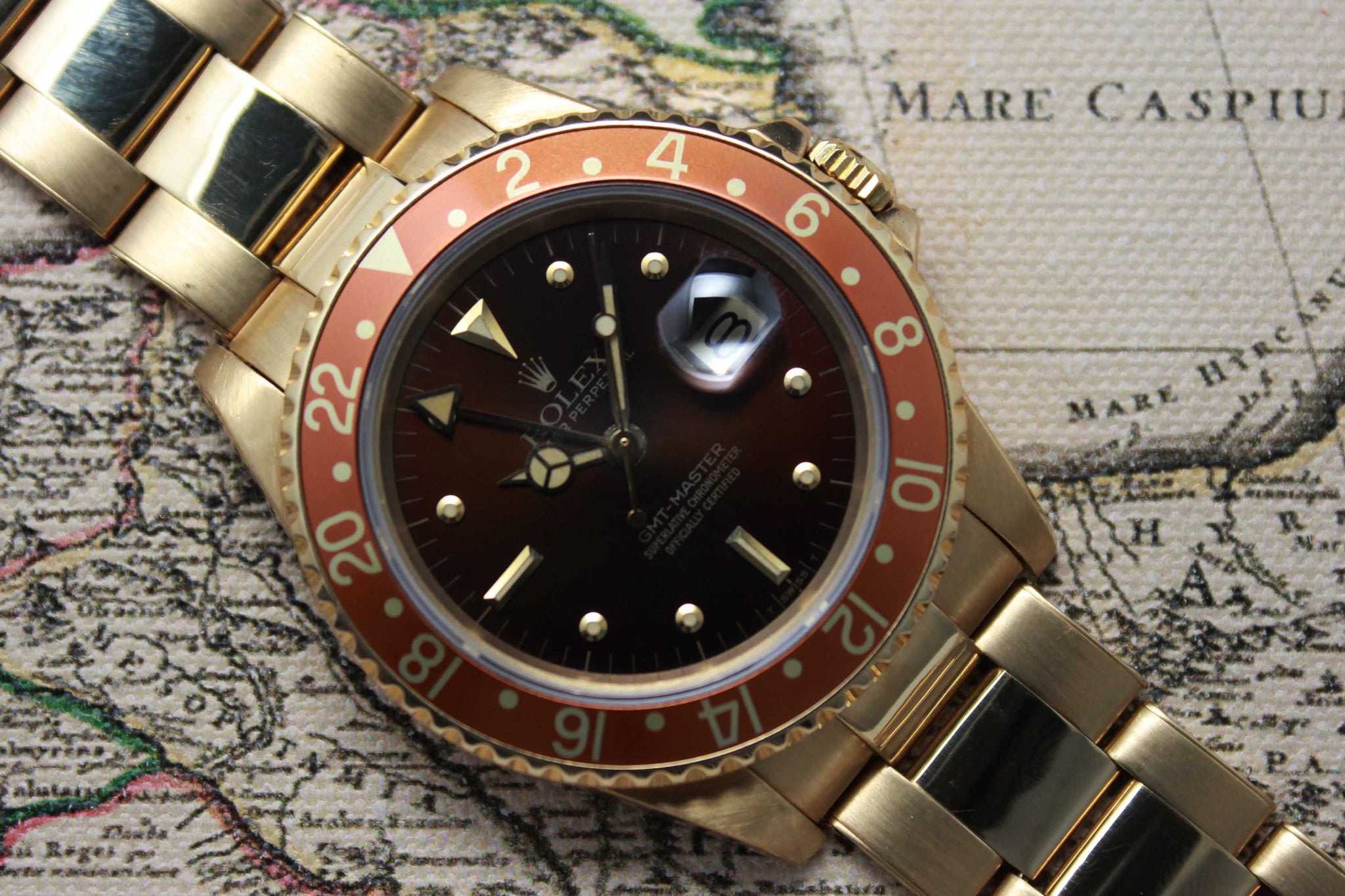 1984 - Rolex GMT Master 18K (with papers) - Momentum Dubai