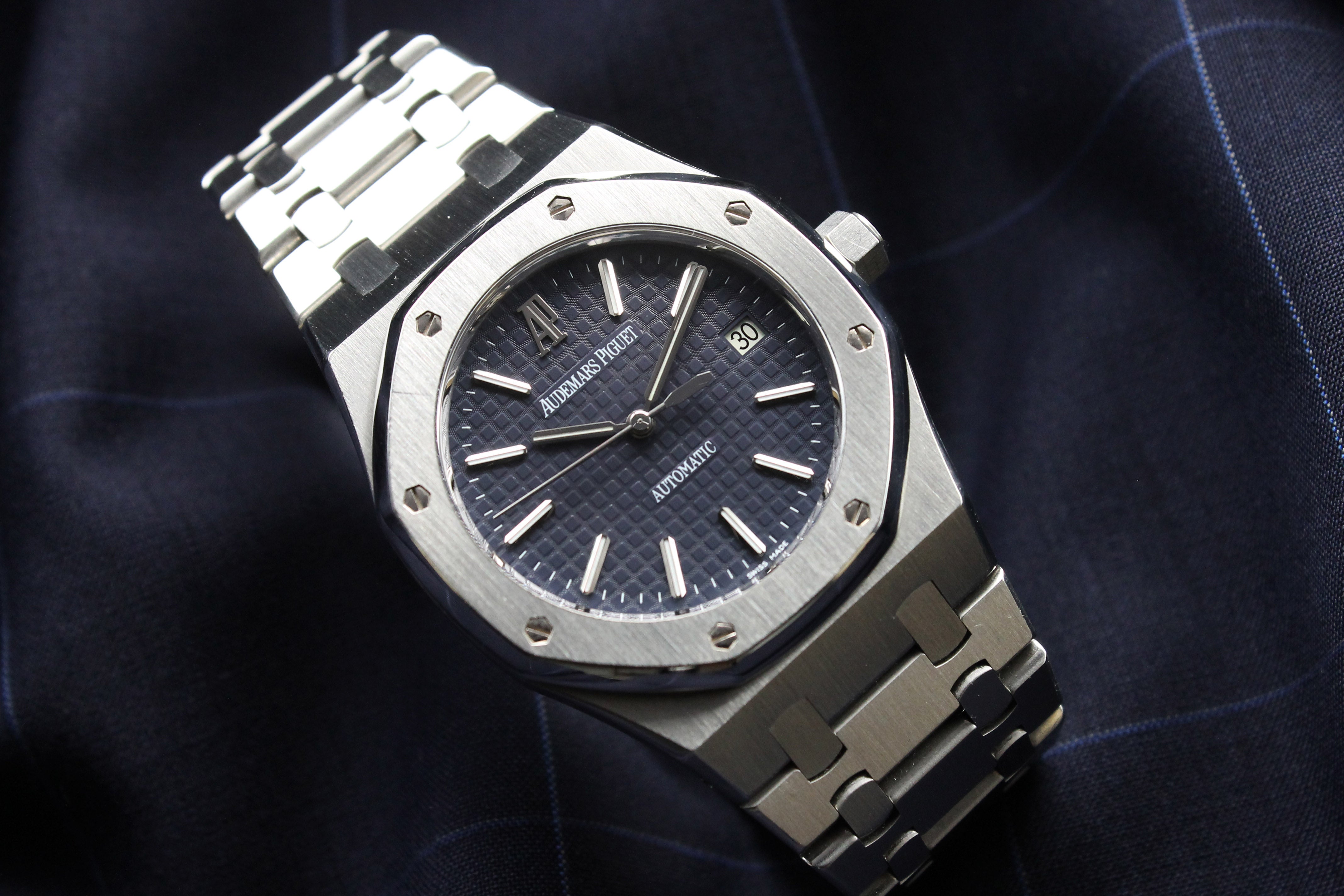 2010 Audemars Piguet Royal Oak Blue Dial Ref. 15300ST (Full Set)