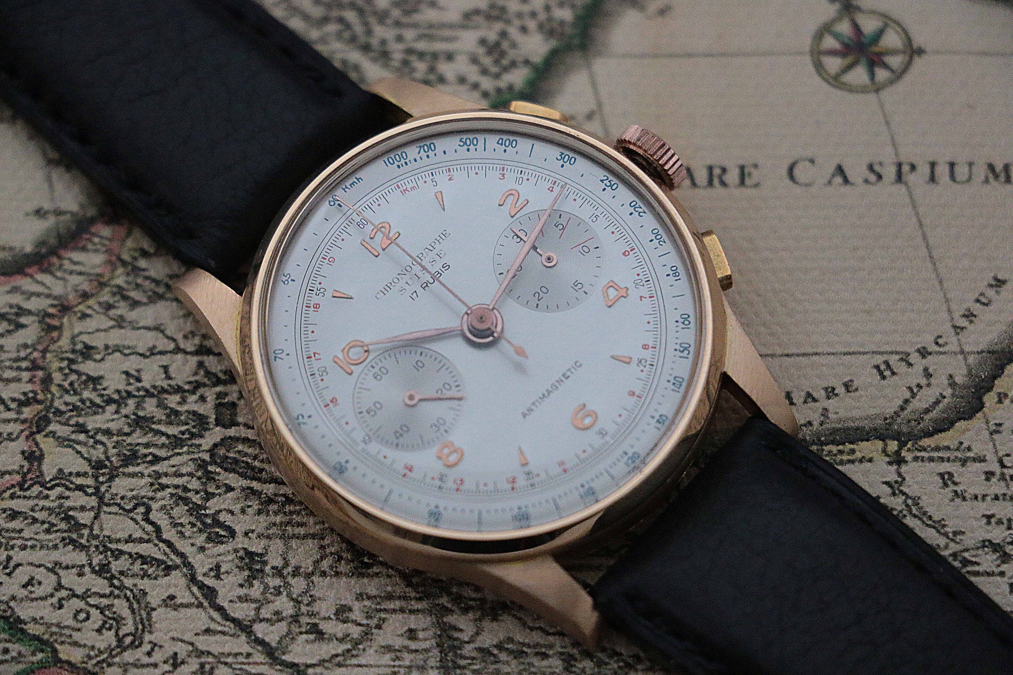 1950s - Chronographe Suisse Pink Gold Chrono - Momentum Dubai