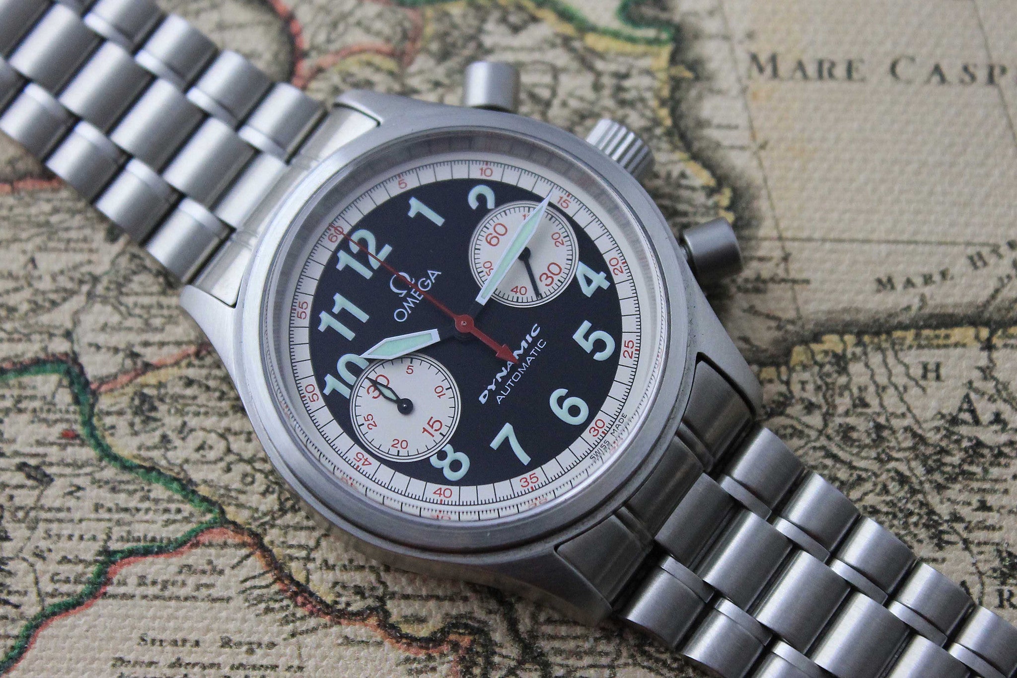 2000 - Omega Dynamic Chrono (Box and Papers) - Momentum Dubai