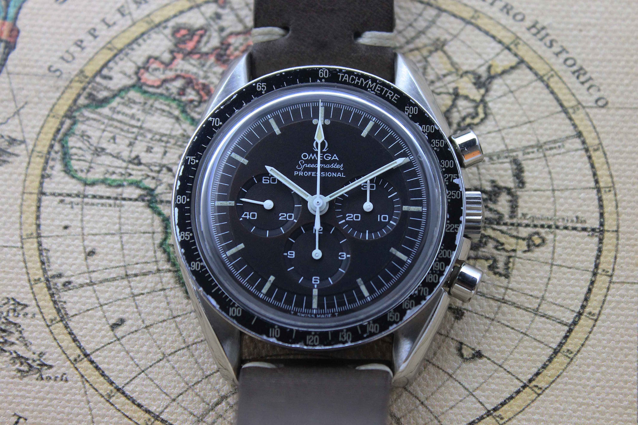 Omega Speedmaster Professional Tropical (3.1.692) - Momentum Dubai