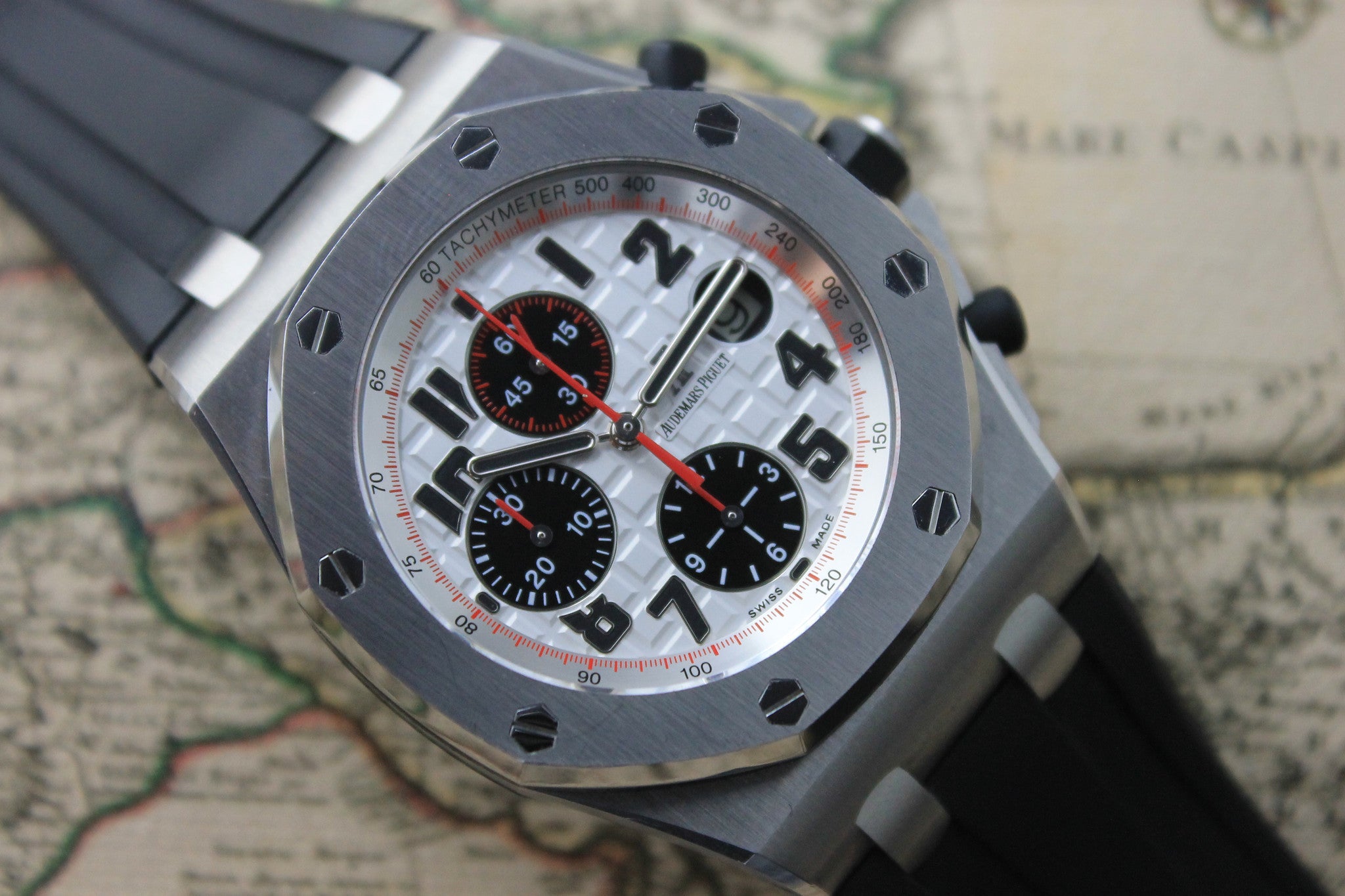 Audemars Piguet Offshore Panda (3.1.582) - Momentum Dubai