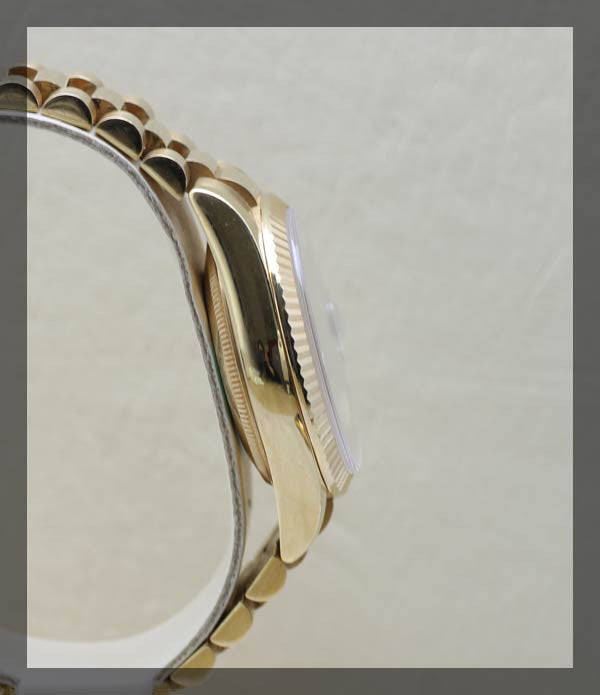 Rolex Day Date Baguette Diamond dial (3.1.365) - Momentum Dubai