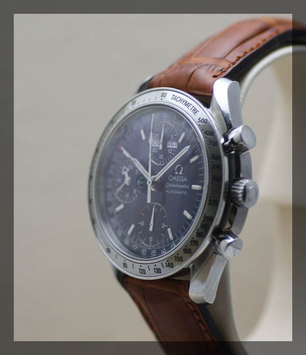 Omega Speedmaster Triple Date (3.1.174) - Momentum Dubai